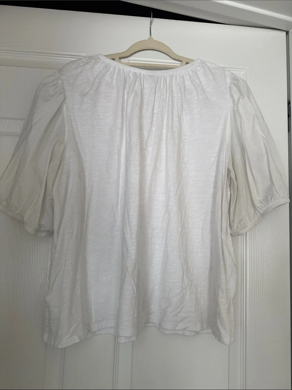 Old Navy White Puff Sleeve Peasant Top